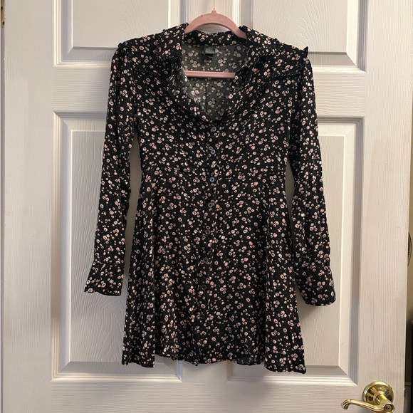 wild fable Dresses & Skirts - Floral Long Sleeve Dress Wild Fable Dress
